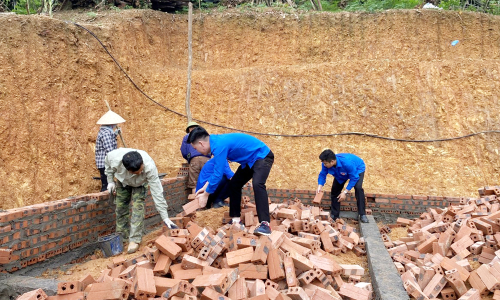  Đẩy nhanh tiến độ vận động, hỗ trợ xóa nhà tạm, nhà dột nát cho hộ nghèo, hộ cận nghèo